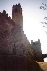 Le mura del castello