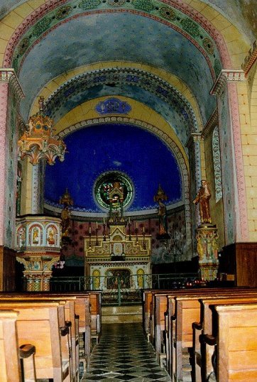 Linterno della chiesa di Maria Maddalena di Rennes Le Chteau 